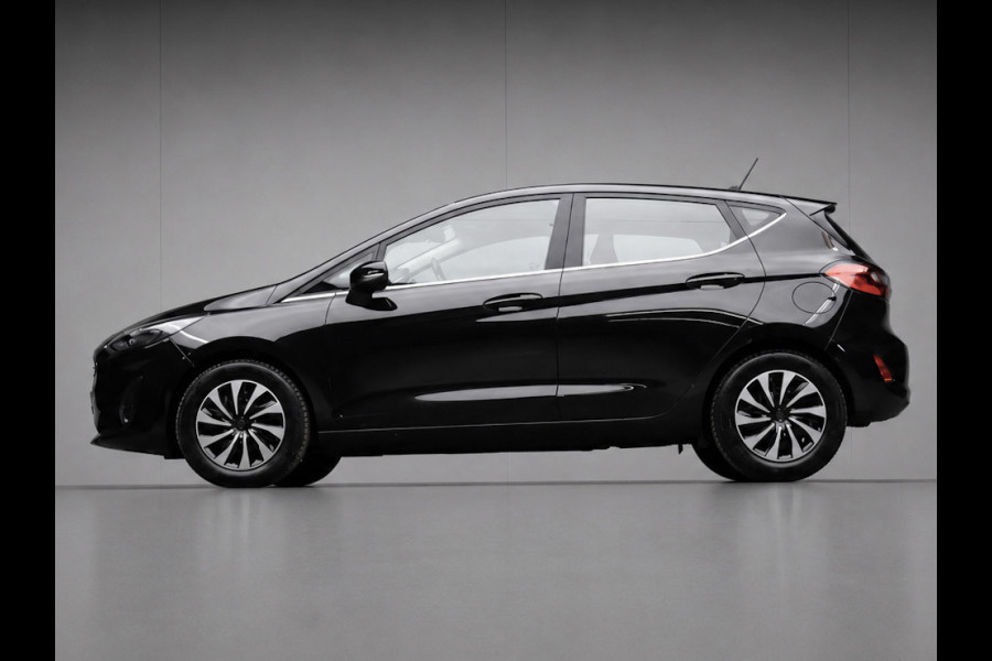 Ford Fiesta 1.0 EcoBoost Hybrid Titanium (APPLECARPLAY,NAVI SPORTSTOELEN,LED,CRUISE,AIRCO,SPORTPAKKET,NETTESTAAT)