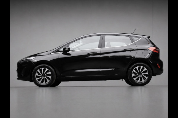 Ford Fiesta 1.0 EcoBoost Hybrid Titanium (APPLECARPLAY,NAVI SPORTSTOELEN,LED,CRUISE,AIRCO,SPORTPAKKET,NETTESTAAT)