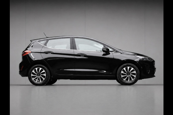 Ford Fiesta 1.0 EcoBoost Hybrid Titanium (APPLECARPLAY,NAVI SPORTSTOELEN,LED,CRUISE,AIRCO,SPORTPAKKET,NETTESTAAT)