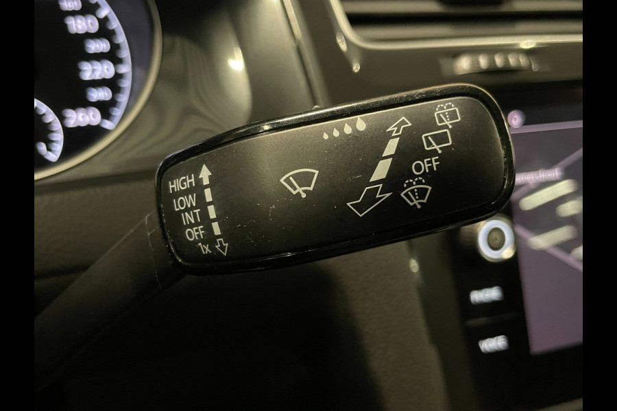 Volkswagen Golf 1.0 TSI|86 PK|5-DEURS|FACELIFT|NAVIGATIE|APPLE CARPLAY|CLIMATE+CRUISE CONTROL|DAB|PDC V+A|ORIGINELE NL-AUTO|NAP|