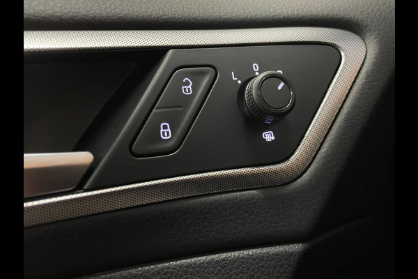 Volkswagen Golf 1.0 TSI|86 PK|5-DEURS|FACELIFT|NAVIGATIE|APPLE CARPLAY|CLIMATE+CRUISE CONTROL|DAB|PDC V+A|ORIGINELE NL-AUTO|NAP|