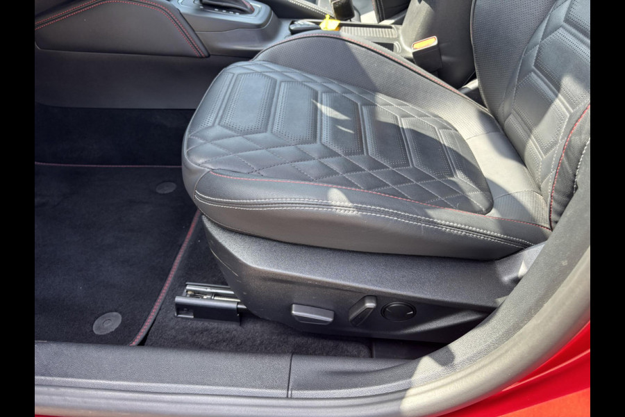 Ford FOCUS Wagon 1.0 EcoBoost Hybrid ST Line X 155pk | Vol leder | Panoramadak | | Adaptive cruise control | Winter Pack | All season banden | Camera