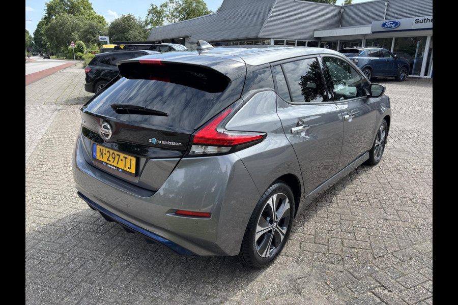 Nissan Leaf N-Connecta 40 kWh 150pk SOH 94.5% | Adaptieve Cruise | Stoelverwarming | 360 graden Camera's