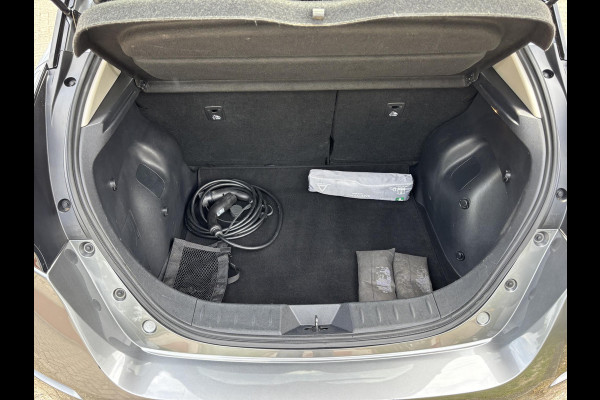 Nissan Leaf N-Connecta 40 kWh 150pk SOH 94.5% | Adaptieve Cruise | Stoelverwarming | 360 graden Camera's
