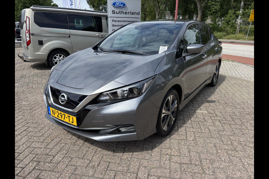Nissan Leaf N-Connecta 40 kWh 150pk SOH 94.5% | Adaptieve Cruise | Stoelverwarming | 360 graden Camera's