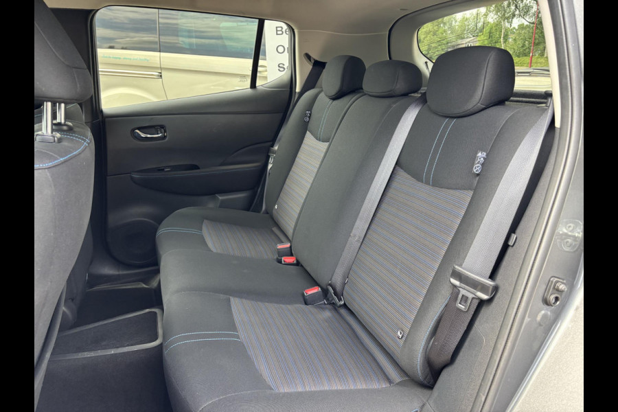 Nissan Leaf N-Connecta 40 kWh 150pk SOH 94.5% | Adaptieve Cruise | Stoelverwarming | 360 graden Camera's