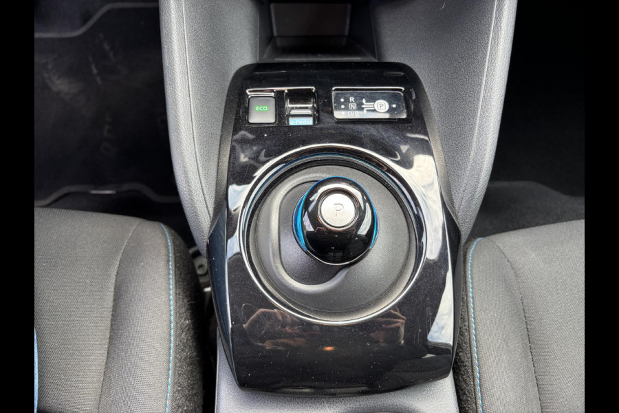 Nissan Leaf N-Connecta 40 kWh 150pk SOH 94.5% | Adaptieve Cruise | Stoelverwarming | 360 graden Camera's