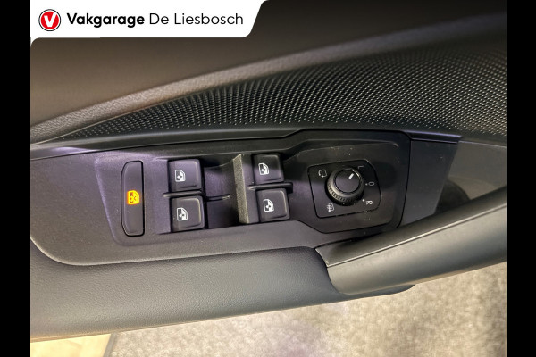 Volkswagen Tayron 1.5 eTSI Life Edition 7persoons / trekhaak / led / 360camera / navigatie