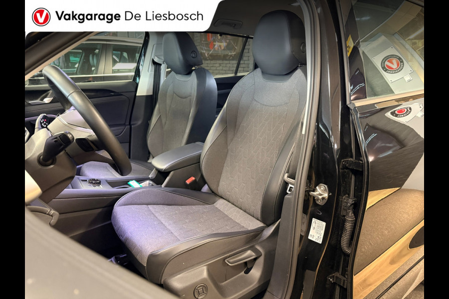 Volkswagen Tayron 1.5 eTSI Life Edition 7persoons / trekhaak / led / 360camera / navigatie