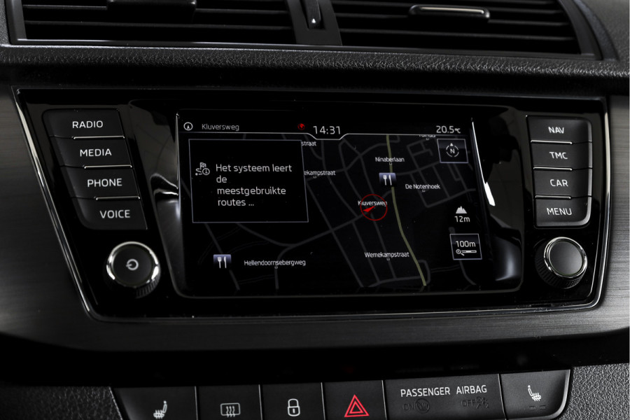 Škoda Fabia Combi 1.0 TSI 110 PK Style | Panodak | Adapt. Cruise | Stoelverw. | PDC | Camera | NAV + App. Connect | ECC | Trekhaak | LM 16" |
