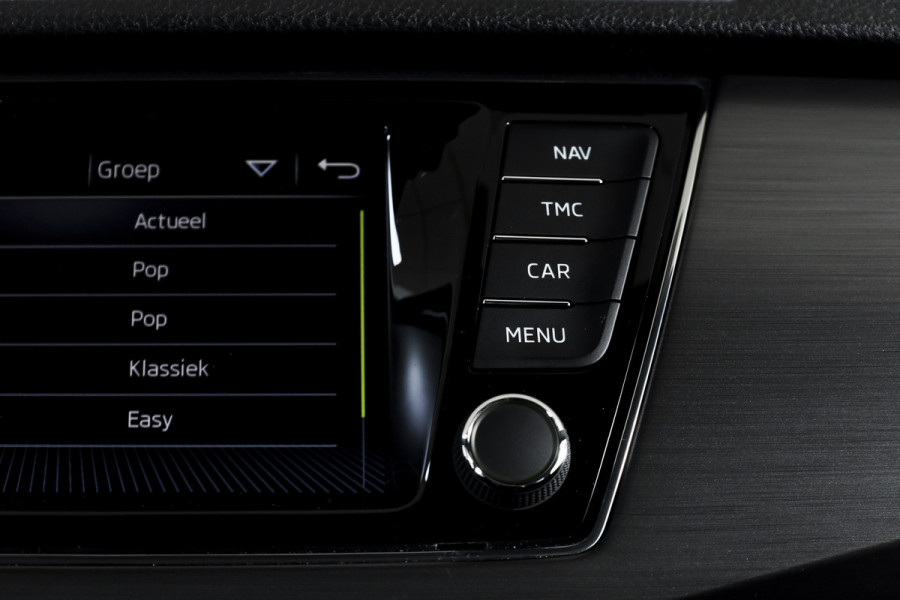 Škoda Fabia Combi 1.0 TSI 110 PK Style | Panodak | Adapt. Cruise | Stoelverw. | PDC | Camera | NAV + App. Connect | ECC | Trekhaak | LM 16" |