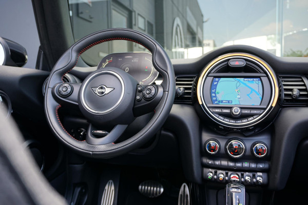 MINI Cabrio 1.5 Cooper Sidewalk Edition JCW + CAMERA / APPLE CARPLAY / STOELVERWARMING