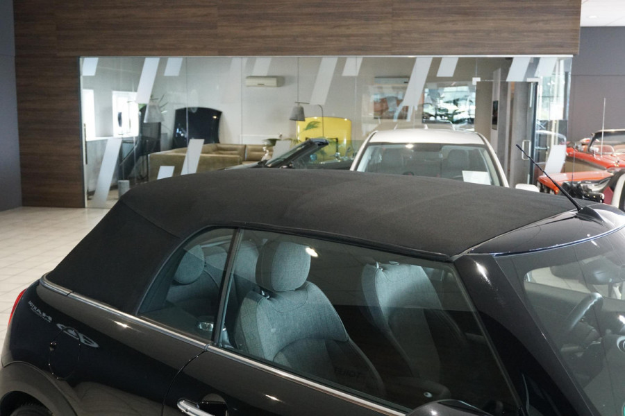 MINI Cabrio 1.5 Cooper Sidewalk Edition JCW + CAMERA / APPLE CARPLAY / STOELVERWARMING