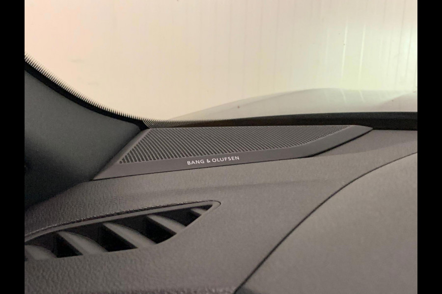 Audi RSQ3 Sportback TFSI RS | PANO | 360 CAMERA | TREKHAAK | B&O | BLACK OPTIC