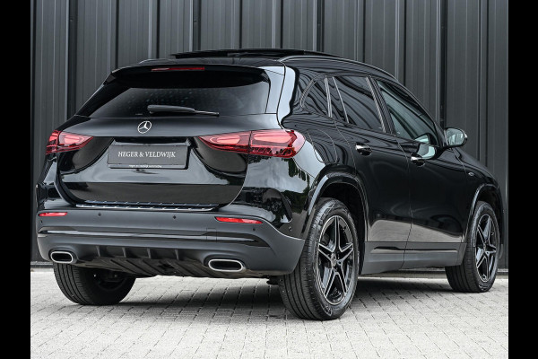 Mercedes-Benz GLA 250 e Business Solution AMG | Panorama dak | Memory seats | Stoelverwarming | Head-up | Camera | Ambiance interieur | Distronic |