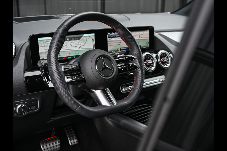 Mercedes-Benz GLA 250 e Business Solution AMG | Panorama dak | Memory seats | Stoelverwarming | Head-up | Camera | Ambiance interieur | Distronic |