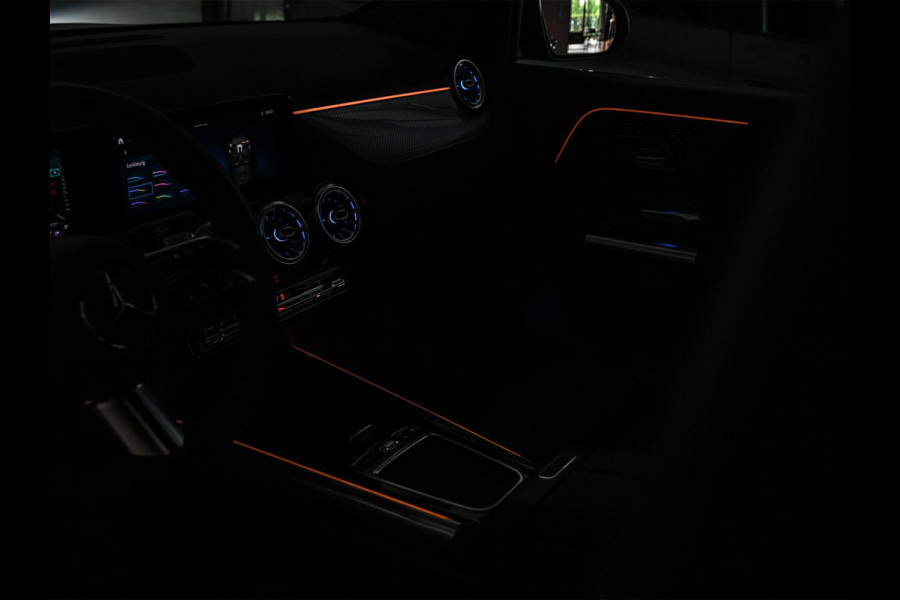 Mercedes-Benz GLA 250 e Business Solution AMG | Panorama dak | Memory seats | Stoelverwarming | Head-up | Camera | Ambiance interieur | Distronic |