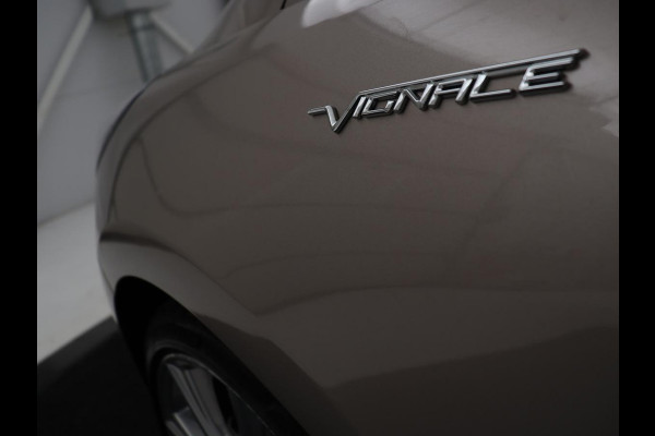 Ford Fiesta 1.0 EcoBoost Vignale | Panoramadak | Carplay | Lederen bekleding | Camera | Adaptive Cruise | Navigatie | Stoel & stuurverwarming | LM | B&O Geluidsinstallatie | DAB | 56.600km NAP