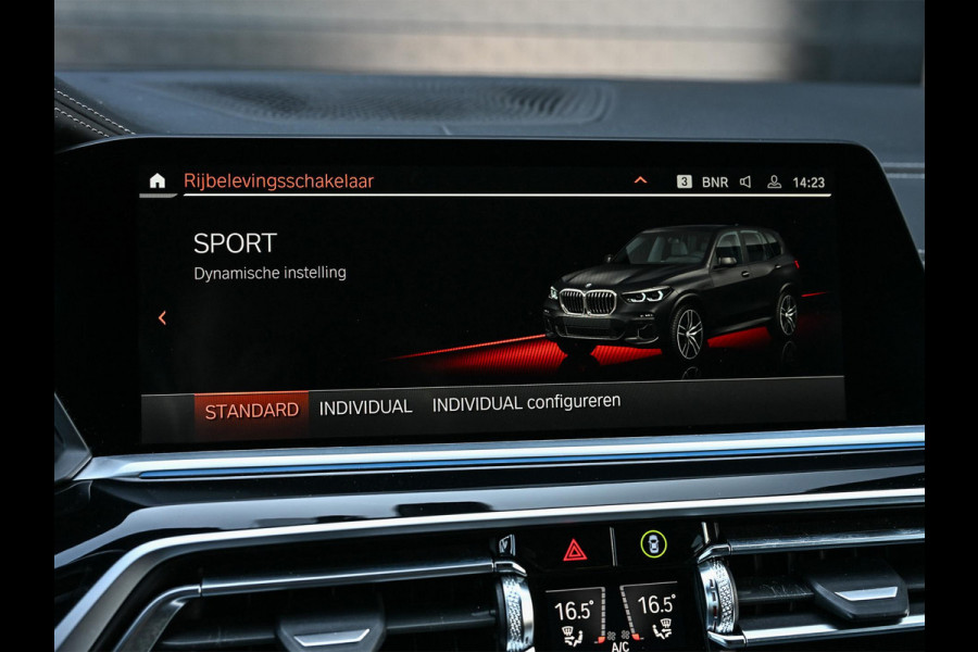 BMW X5 xDrive45e High Executive | Alcantara Hemel | Sky Lounge | 360 Camera | Head-Up | Massage | Stoelventilatie | Soft-Close | Laser Light | Trekhaak | Active Cruise | Luchtvering | Achterasbesturing |