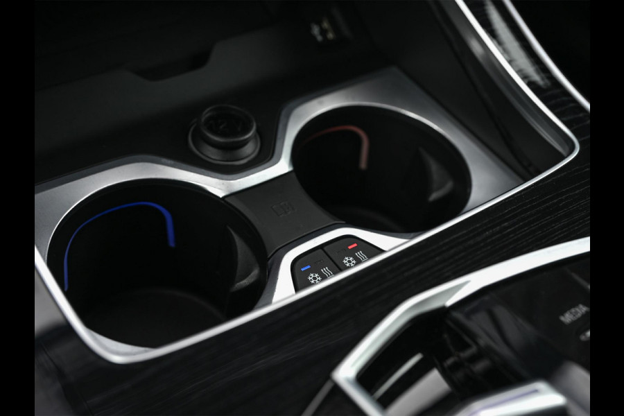 BMW X5 xDrive50e Launch Edition | M-Sport | Panoramadak Sky Lounge | Active Cruise |  360 Camera | Memory Seats | Harman/Kardon | Stoelverwarming V+A | Luchtvering | Ambiance Verlichting | Comfort Access | Gesture Control |