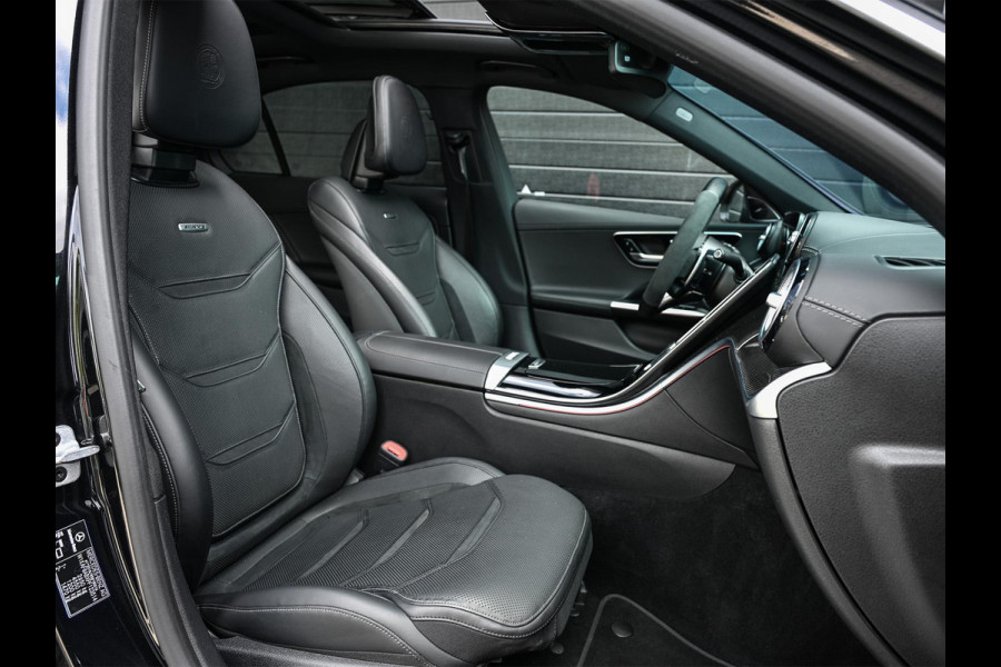 Mercedes-Benz C-Klasse AMG 63 S E Performance | Achterasbesturing | Panoramadak | 360 Camera | Burmester | Memory seats | Carbon inleg | Ambiance interieur |