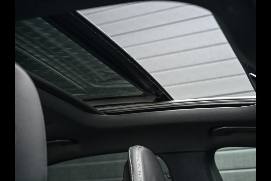 Mercedes-Benz C-Klasse AMG 63 S E Performance | Achterasbesturing | Panoramadak | 360 Camera | Burmester | Memory seats | Carbon inleg | Ambiance interieur |