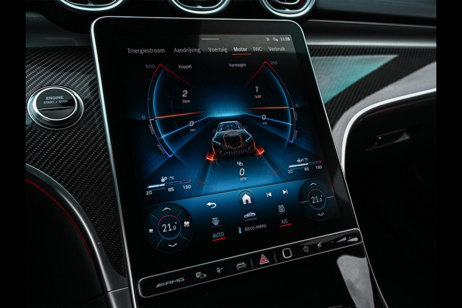Mercedes-Benz C-Klasse AMG 63 S E Performance | Achterasbesturing | Panoramadak | 360 Camera | Burmester | Memory seats | Carbon inleg | Ambiance interieur |