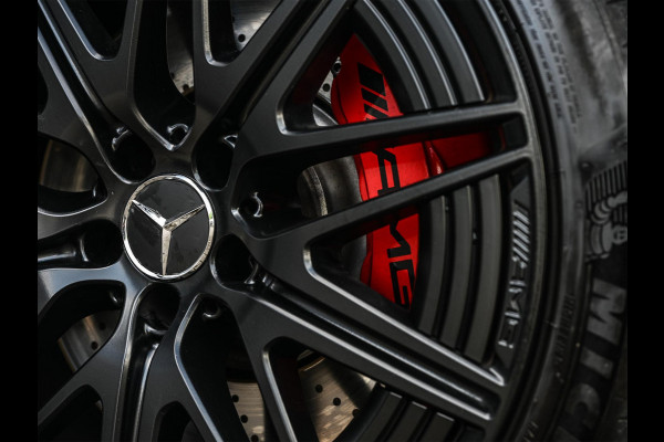 Mercedes-Benz C-Klasse AMG 63 S E Performance | Achterasbesturing | Panoramadak | 360 Camera | Burmester | Memory seats | Carbon inleg | Ambiance interieur |