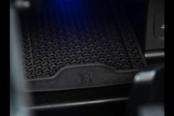Mercedes-Benz C-Klasse AMG 63 S E Performance | Achterasbesturing | Panoramadak | 360 Camera | Burmester | Memory seats | Carbon inleg | Ambiance interieur |