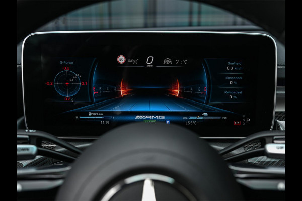 Mercedes-Benz C-Klasse AMG 63 S E Performance | Achterasbesturing | Panoramadak | 360 Camera | Burmester | Memory seats | Carbon inleg | Ambiance interieur |