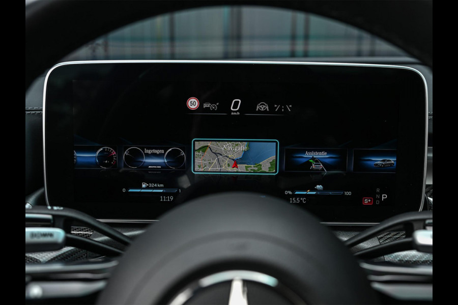 Mercedes-Benz C-Klasse AMG 63 S E Performance | Achterasbesturing | Panoramadak | 360 Camera | Burmester | Memory seats | Carbon inleg | Ambiance interieur |