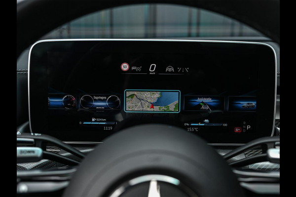 Mercedes-Benz C-Klasse AMG 63 S E Performance | Achterasbesturing | Panoramadak | 360 Camera | Burmester | Memory seats | Carbon inleg | Ambiance interieur |