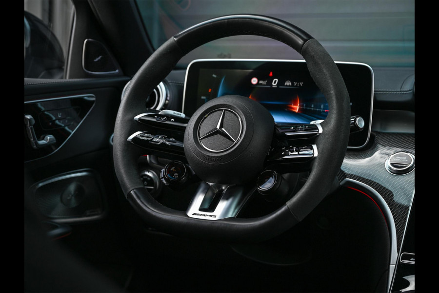 Mercedes-Benz C-Klasse AMG 63 S E Performance | Achterasbesturing | Panoramadak | 360 Camera | Burmester | Memory seats | Carbon inleg | Ambiance interieur |