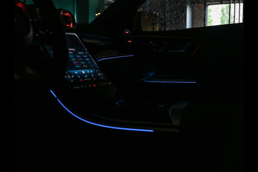 Mercedes-Benz C-Klasse AMG 63 S E Performance | Achterasbesturing | Panoramadak | 360 Camera | Burmester | Memory seats | Carbon inleg | Ambiance interieur |