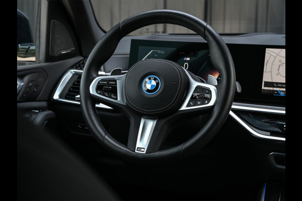BMW X5 xDrive50e | M-Sport | Panoramadak | Active cruise |  Harman/Kardon | Head-up | 360 camera | Memory Seats | Ambiance verlichting |  Luchtvering | Stoelverwarming V+A | Trekhaak |