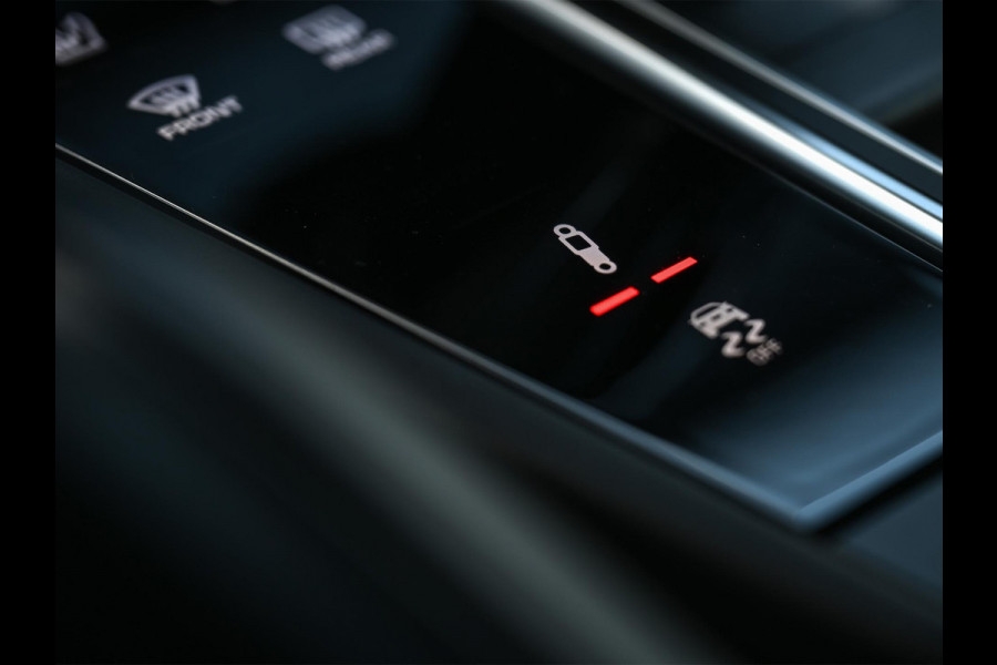 Porsche Cayenne Coupé 3.0 E-Hybrid | NL Auto | Dealer Onderhouden | 18-Wegs Memory Seats | Panoramadak | 360 Camera | Luchtvering | Bose | Sport Chrono | Stoelventilatie | Stuur verwarmd | Soft Close | Trekhaak |