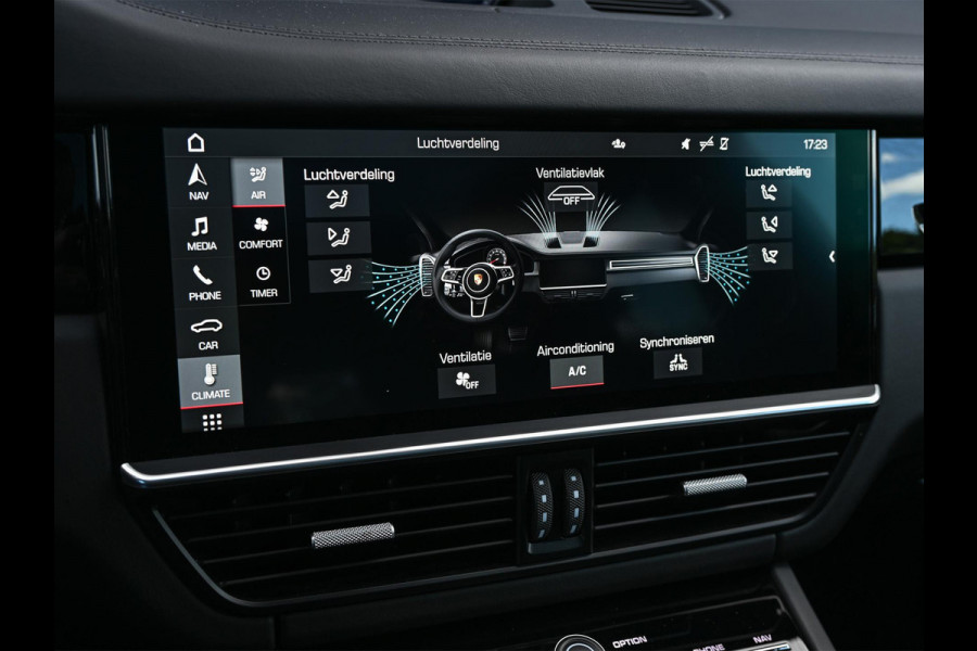 Porsche Cayenne Coupé 3.0 E-Hybrid | NL Auto | Dealer Onderhouden | 18-Wegs Memory Seats | Panoramadak | 360 Camera | Luchtvering | Bose | Sport Chrono | Stoelventilatie | Stuur verwarmd | Soft Close | Trekhaak |