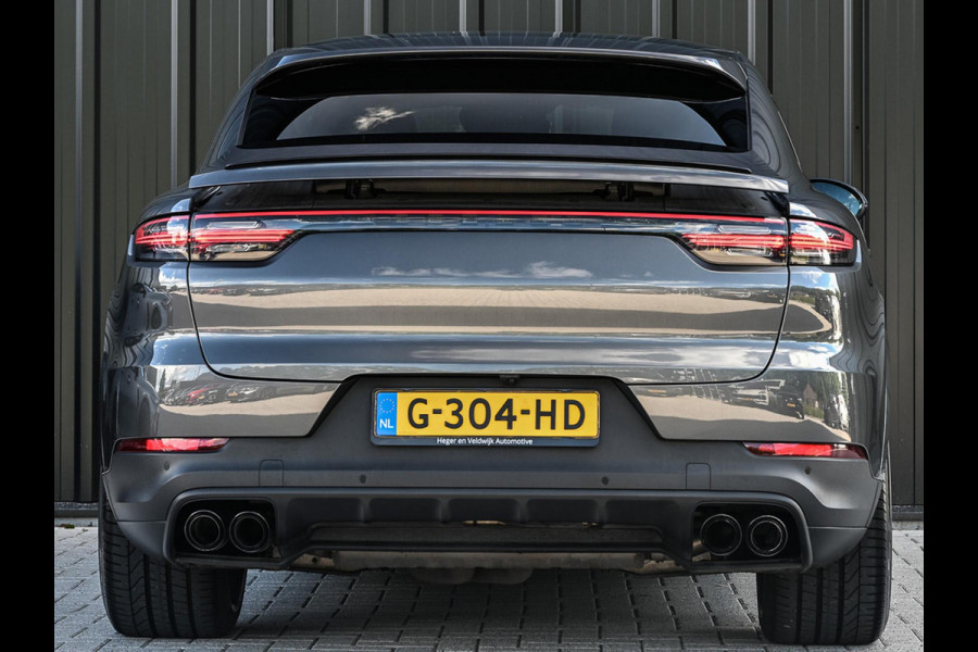 Porsche Cayenne Coupé 3.0 E-Hybrid | NL Auto | Dealer Onderhouden | 18-Wegs Memory Seats | Panoramadak | 360 Camera | Luchtvering | Bose | Sport Chrono | Stoelventilatie | Stuur verwarmd | Soft Close | Trekhaak |