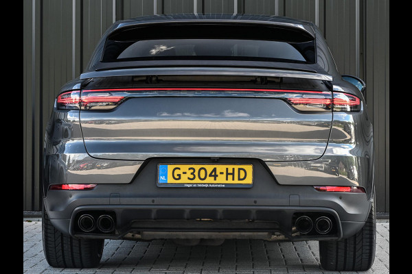Porsche Cayenne Coupé 3.0 E-Hybrid | NL Auto | Dealer Onderhouden | 18-Wegs Memory Seats | Panoramadak | 360 Camera | Luchtvering | Bose | Sport Chrono | Stoelventilatie | Stuur verwarmd | Soft Close | Trekhaak |