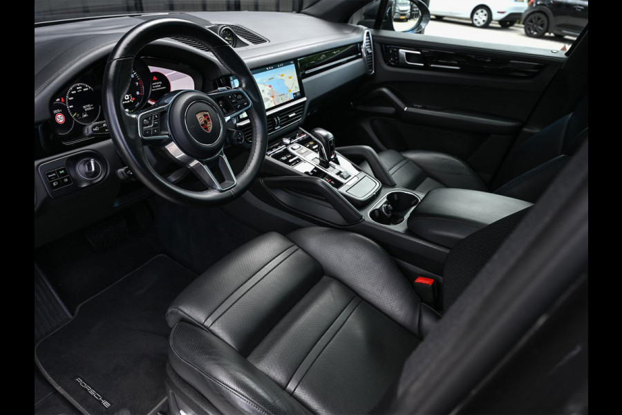 Porsche Cayenne Coupé 3.0 E-Hybrid | NL Auto | Dealer Onderhouden | 18-Wegs Memory Seats | Panoramadak | 360 Camera | Luchtvering | Bose | Sport Chrono | Stoelventilatie | Stuur verwarmd | Soft Close | Trekhaak |