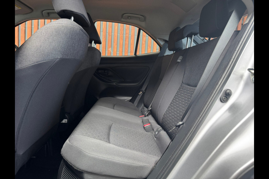Toyota Yaris Cross 1.5 Hybrid Business NAVI-CAMERA-CARPLAY-PDC-CLIMA-CRUISE