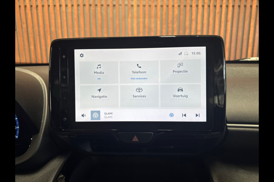 Toyota Yaris Cross 1.5 Hybrid Business NAVI-CAMERA-CARPLAY-PDC-CLIMA-CRUISE