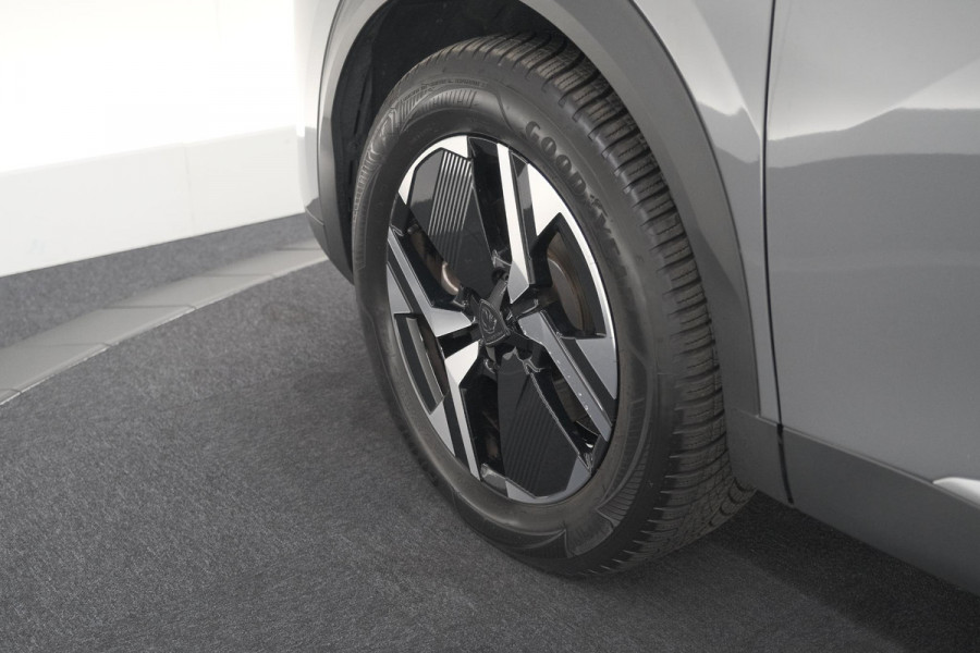 Peugeot 2008 Hybrid 136 e-DCS6 Allure | Navigatie | Parkeersensoren Voor + Achter | Apple Carplay