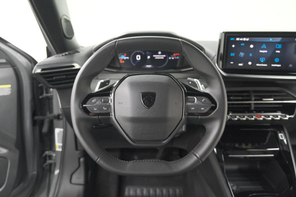Peugeot 2008 Hybrid 136 e-DCS6 Allure | Navigatie | Parkeersensoren Voor + Achter | Apple Carplay