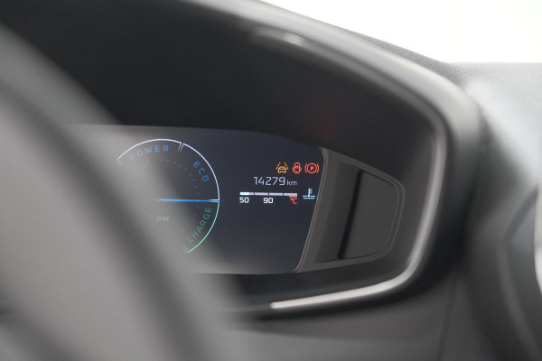 Peugeot 2008 Hybrid 136 e-DCS6 Allure | Navigatie | Parkeersensoren Voor + Achter | Apple Carplay