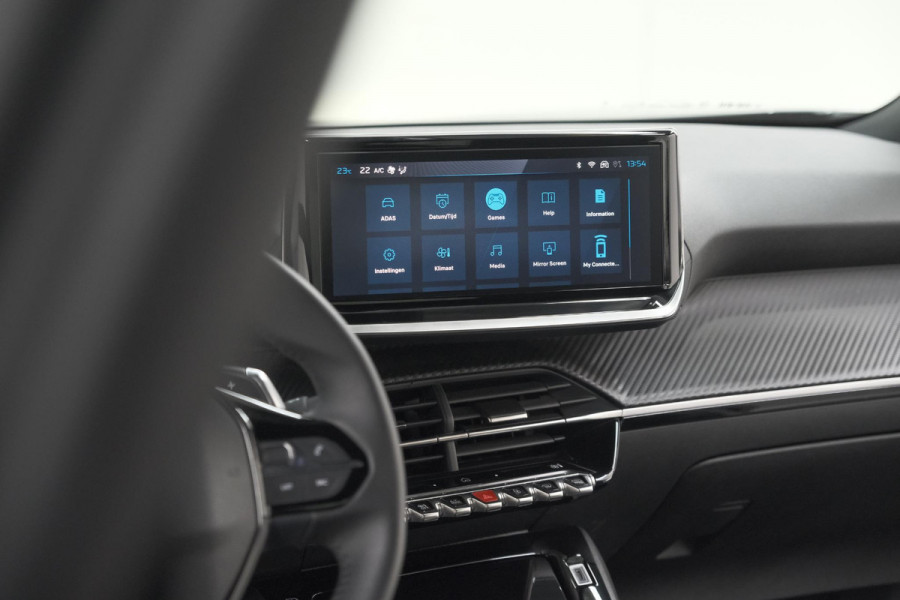 Peugeot 2008 Hybrid 136 e-DCS6 Allure | Navigatie | Parkeersensoren Voor + Achter | Apple Carplay