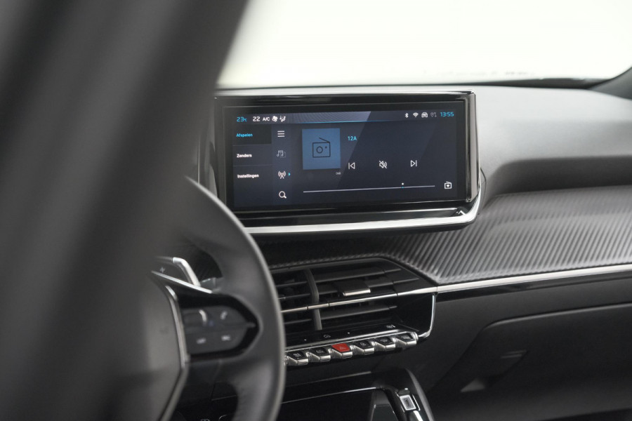 Peugeot 2008 Hybrid 136 e-DCS6 Allure | Navigatie | Parkeersensoren Voor + Achter | Apple Carplay