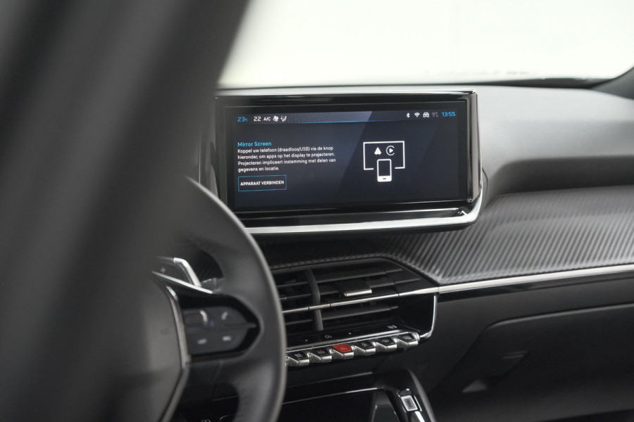Peugeot 2008 Hybrid 136 e-DCS6 Allure | Navigatie | Parkeersensoren Voor + Achter | Apple Carplay
