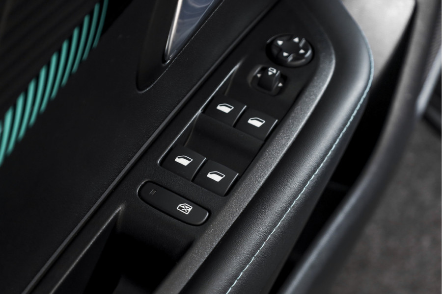 Peugeot 208 1.2 PureTech 100 PK Allure Pack | Cruise | PDC | Camera | App. Connect | ECC | DAB | LM 16" |