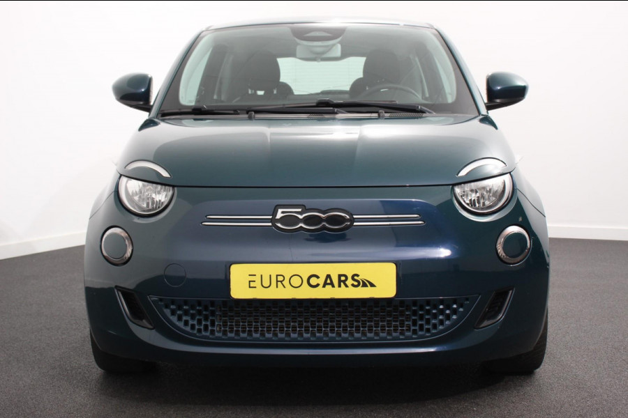 Fiat 500-E 42 kWh 118pk Icon Navigatie Apple Carplay/Android Auto Cruise Control Stoelverwarming Climate Control Lichtmetalen velgen